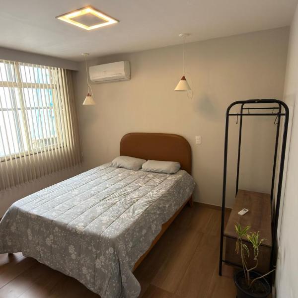 Suíte Copacabana 1 quadra praia apt compartilhado - Foto 2