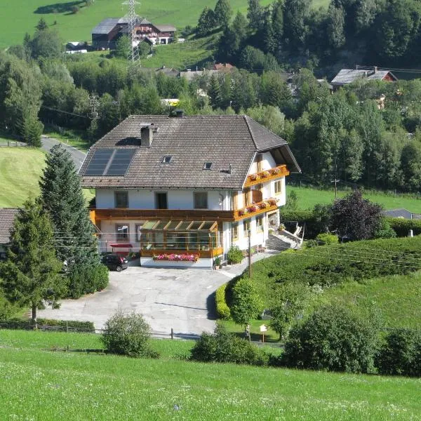 Haus Pfeifenberger – hotel w mieście Zederhaus