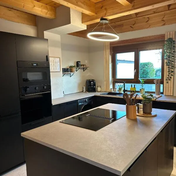 Sohana Chalet I Design I Apartment and Guest Rooms I Sauna I AC, hotel v destinaci Kappel-Grafenhausen