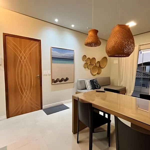 Apto charmoso, 2 quartos com PISCINA em Taperapuãn, A/C, hotel a Porto Seguro