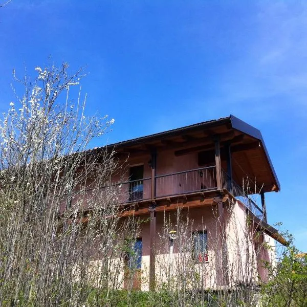 La Volpe e la Luna, khách sạn ở Mioglia