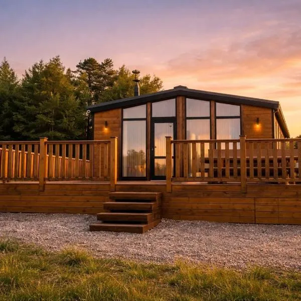 Jaunas Ilgas, hotel i Medumi