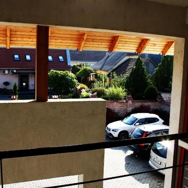 AIDA Apartman โรงแรมในยูลา