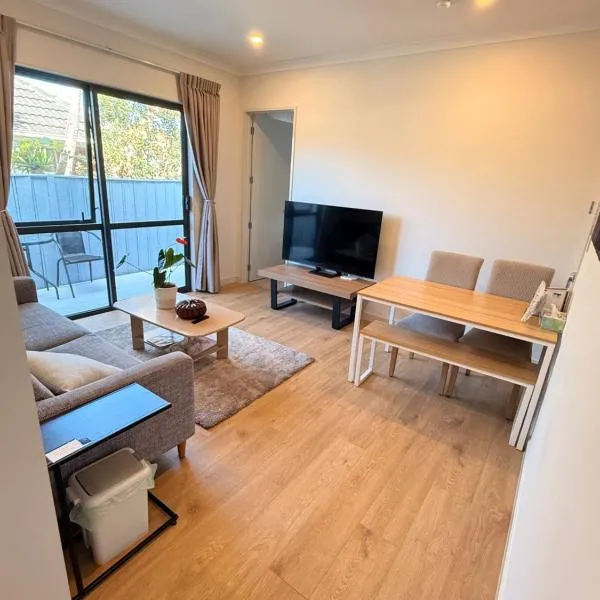 Modern Private 2BR Unit in Takapuna, hotelli Aucklandissa