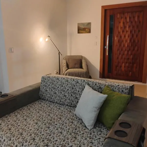 Casa Tia Celinha e Cafeteria, hotel in Teresópolis