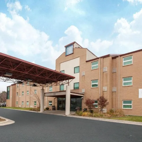 Travelodge by Wyndham Romulus Detroit Airport, hotel in Romulus