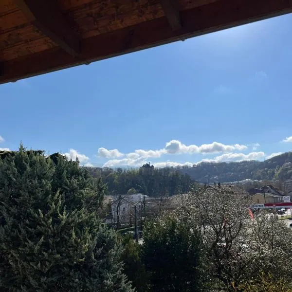 Appartement familial duplex, hotel u gradu 'Eybens'