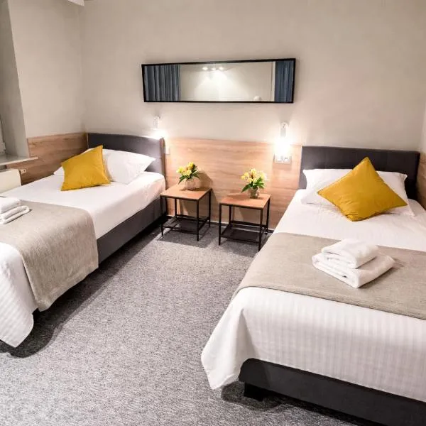 Hotel Otomin โรงแรมในOtomin