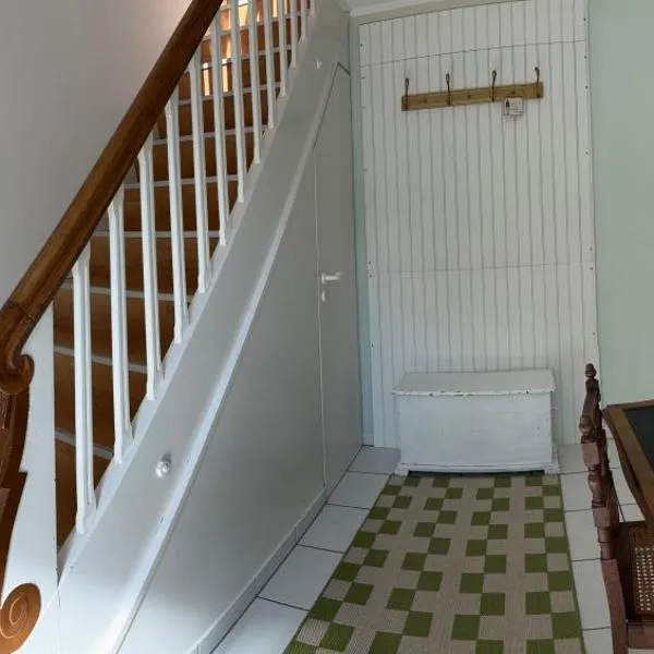 Heimelige Wohnung Bei der Stoffschmiede, хотел в Schutterwald
