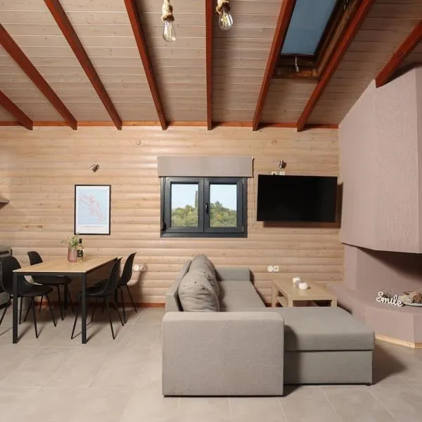Hilltop Chalet 5, hotell i Hanioti