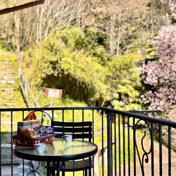 Bilocale con BALCONE a pochi minuti dal LAGO, hotell sihtkohas Verbania