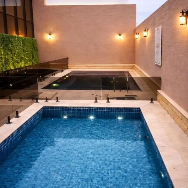 منتجع ليورا Liora Resort, hotel a Al Ḩanī