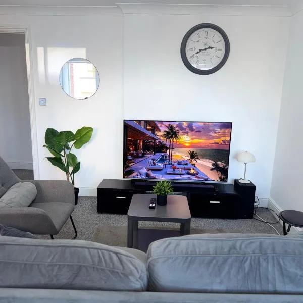One bedroom Flat in Birmingham City Centre with free underground parking, hotel in Birmingham