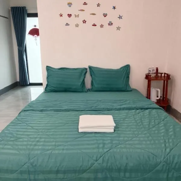Hom Ba cây dừa – hotel w mieście Vinh Hy Bay