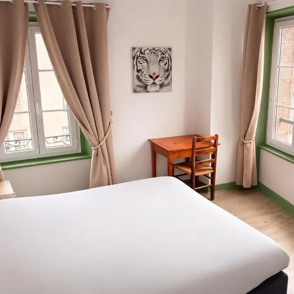 Le Lion d'Or, hotel u gradu Šez Dje