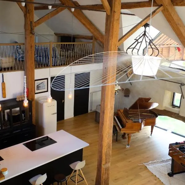 Au Petit Bercail - Le Loft - Gite pour 4 personnes, hotell sihtkohas Chiny