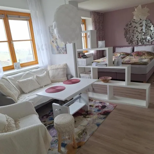 로이차흐에 위치한 호텔 Summer Wine