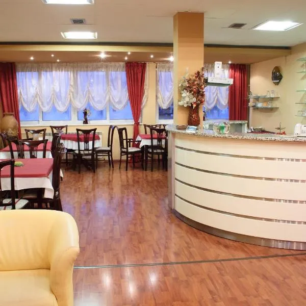 Viesnīca Garni hotel BELVEDERE LUX pilsētā Lopatnica