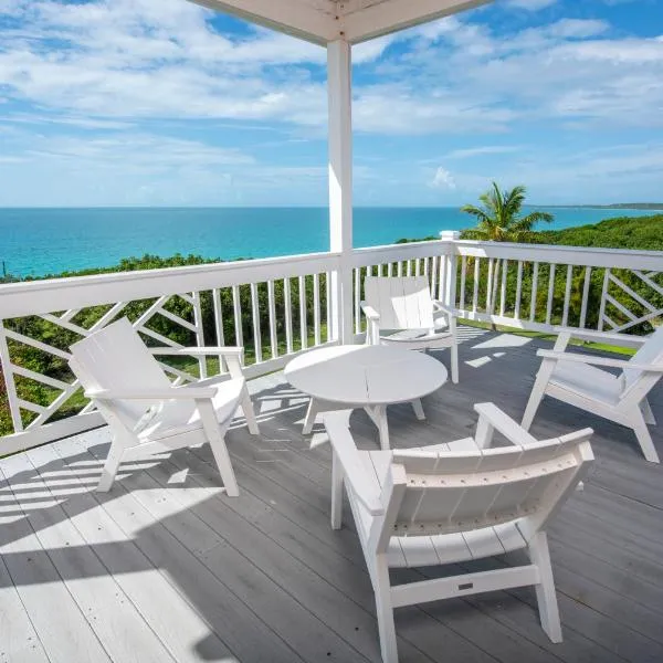 AS SEEN ON HGTV! Lux Condo w/Views, Htd Pool, Beach, Golf Cart, Pickleball, хотел в Гавърнърс Харбър
