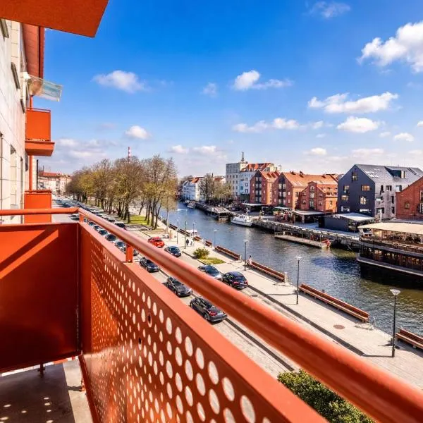 NP City Center Apartment with River View, hotel Klaipėdában