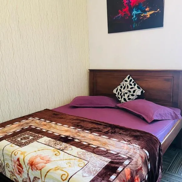 Ivory guest house, hotel u gradu Pattipola
