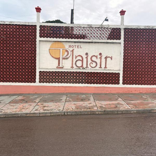 Motel Plaisir