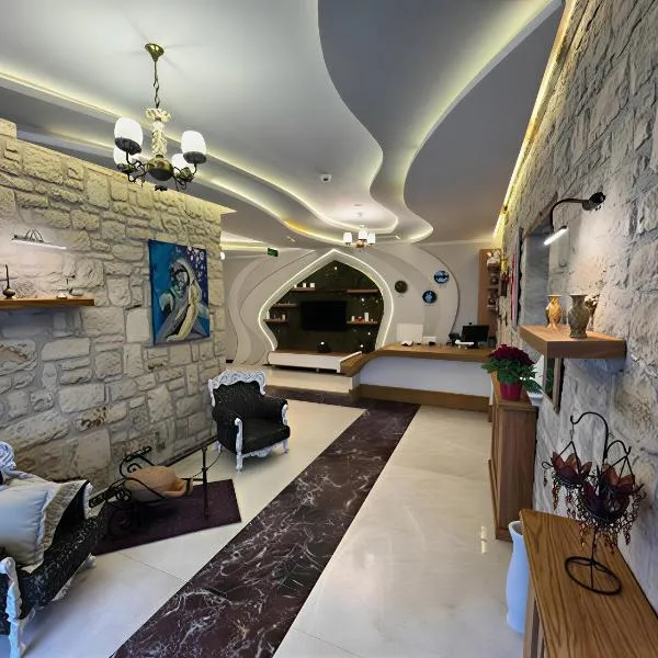 Atrium Suites, Hotel in Urla
