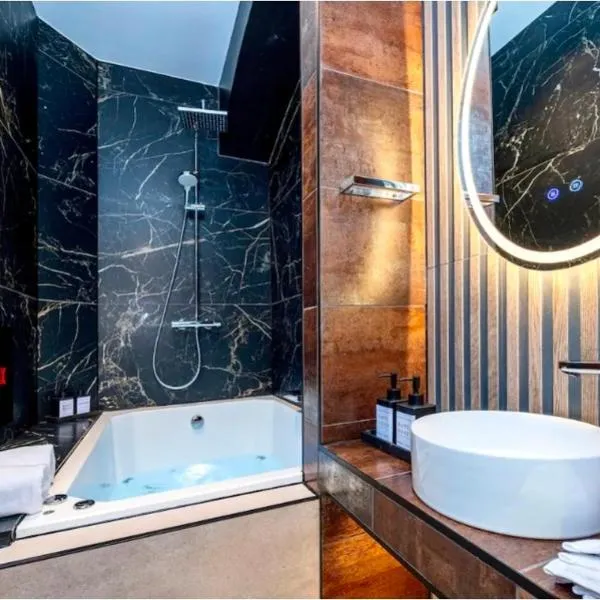 The Copper Cove Japanese Soaktub Retreat, hotel di Bradford