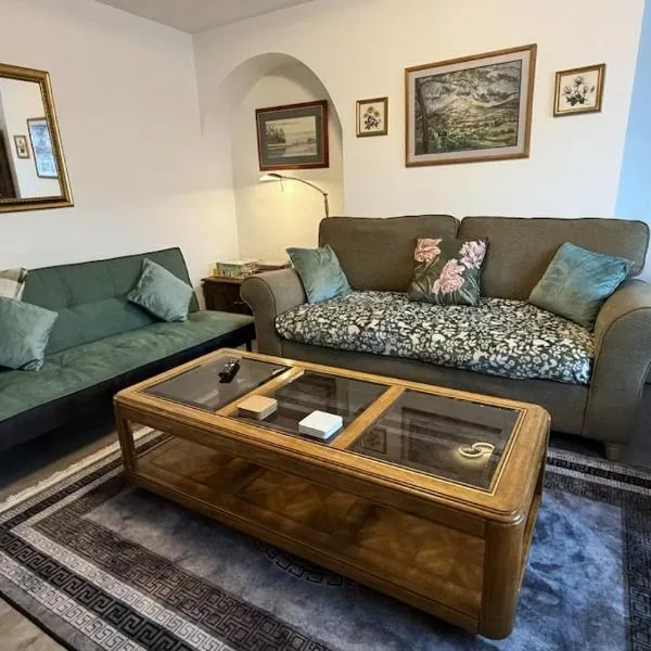 Peake Edge Home, hotel a Chesterfield