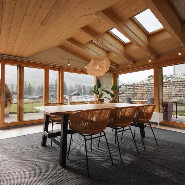 Wengi bei Frutigen में, होटल LaVida Peak Mountain Ski Retreat Frutigen & Adelboden, free parking