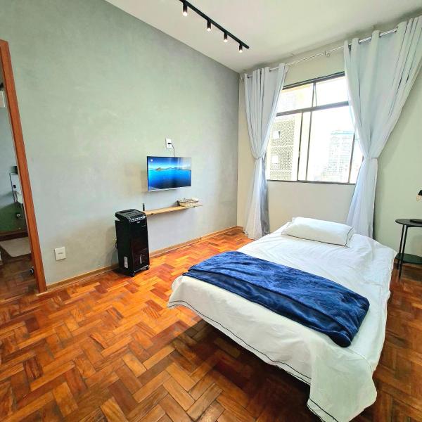 Centro de BH, Ar-Condicionado, Wi-Fi Rápido, 6min Rodoviária, Portaria 24h - Foto 2