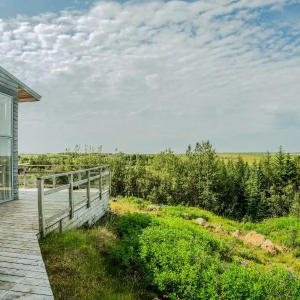 Northern Lights Luxury w Hot Tub 10 min to city – hotel w mieście Mosfellsbær