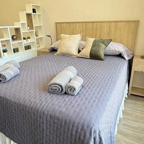 Tower Suites - Exclusiva Suite 10 - Centro de Neuquén: Neuquén'de bir otel