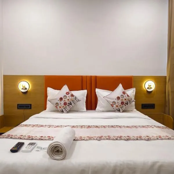 Hotel Shivalin Gandhinagar, hotelli kohteessa Gandhinagar
