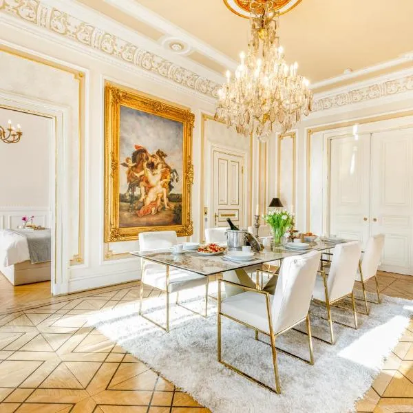 Soirée Villa near Alster with Garden and Party Room، فندق في هامبورغ