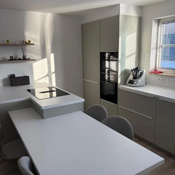 Spacious duplex apartment in Overijse, hotel u gradu 'Overijse'