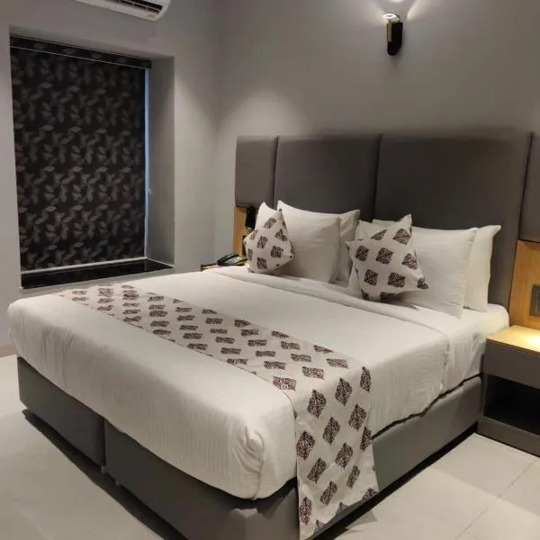 Ramanashree California Resort, hotel in Yelahanka