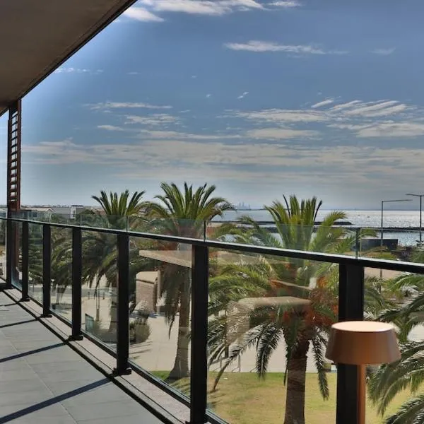 Beach paradise, Hotel in Werribee South