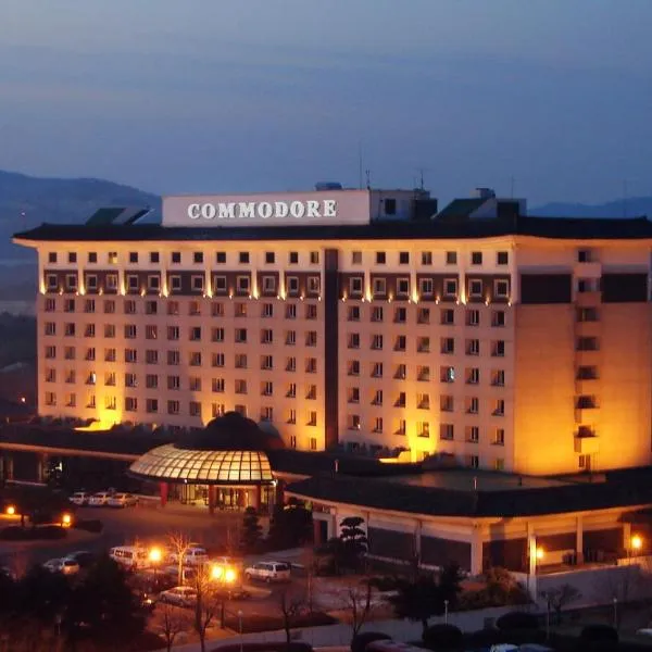 Commodore Hotel Gyeongju, hotel i Chŏngnae-dong