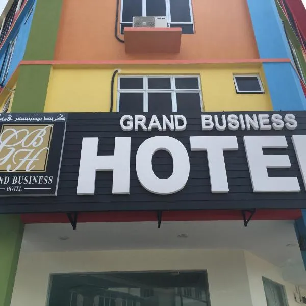 Grand Business Hotel, hotel en Kampong Ayer Terjun