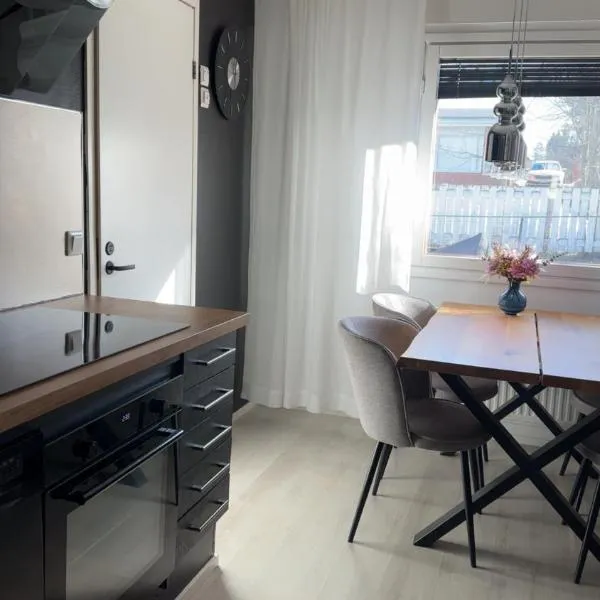 Rubin Apartment - moderni huoneisto lähellä keskustaa – hotel w mieście Kajaani