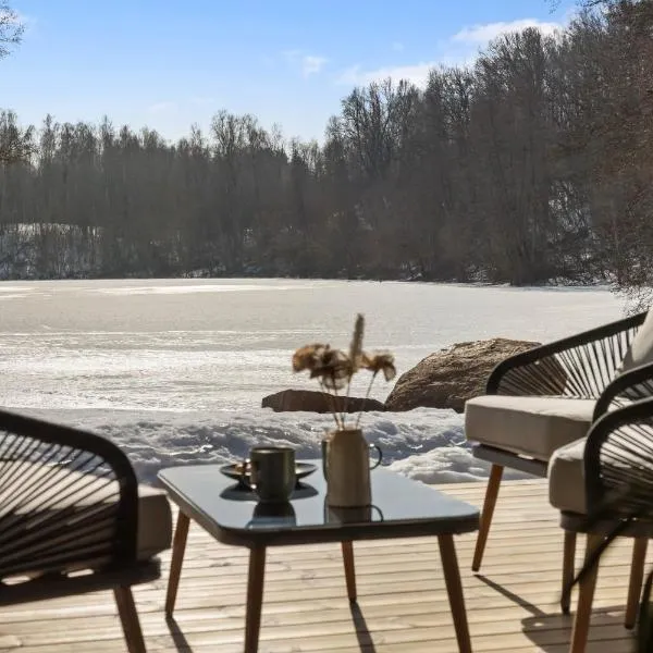 HIKARI Lake Villas、Laumikonysのホテル