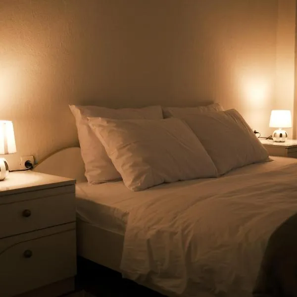 The Sunny Side Apartment, hotel en Florina