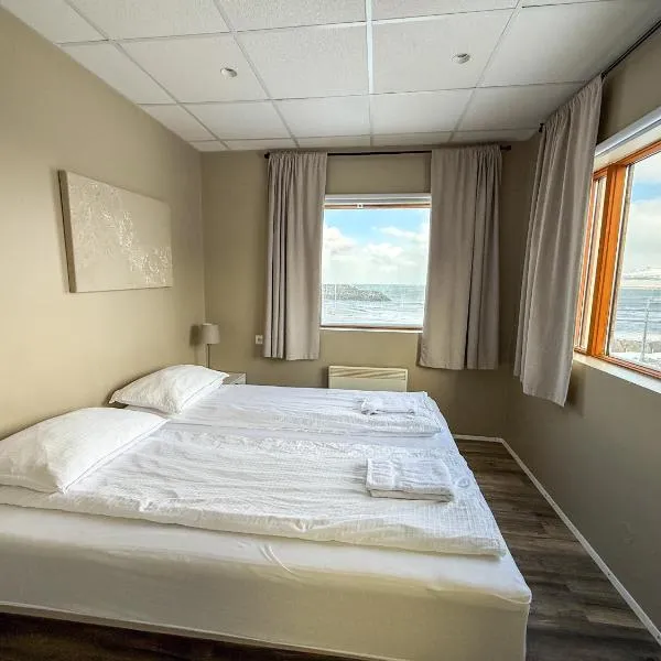 Viesnīca Við Hafið Oceanfront Guesthouse pilsētā Oulafsvika