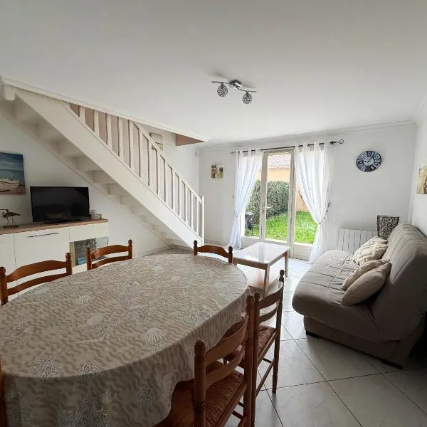 Maison avec jardin 4 personnes - 350m de la plage, Hotel in Le Crotoy