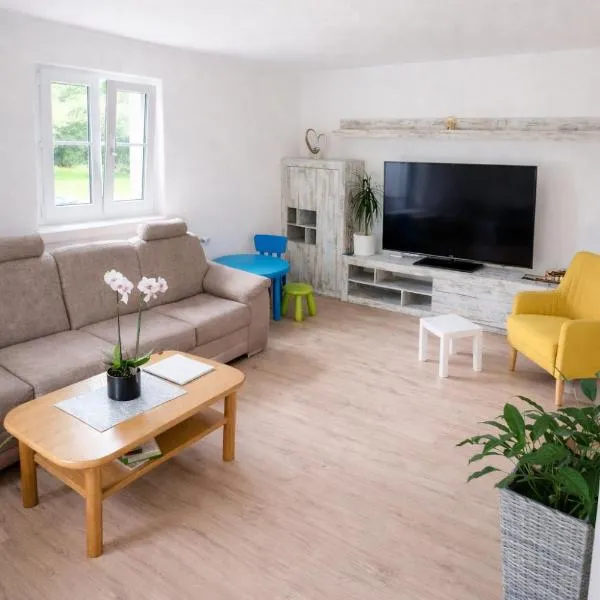 Gemütliches Haus für Familien bis zu 7 Personen mit Parkplatz und ruhiger Lage, hotel in Selzthal