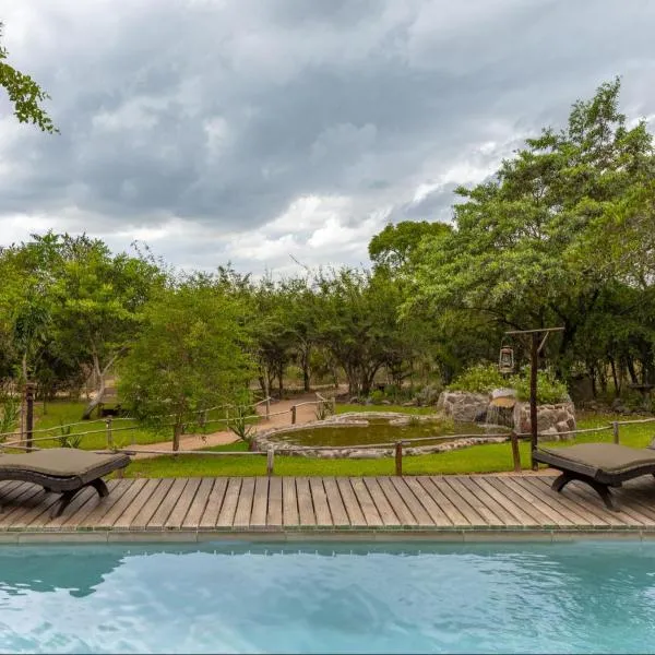 Langa Langa Safari Camp - Inc 2 Kruger Safaris Daily, хотел в Резерват Саби Сенд Гейм