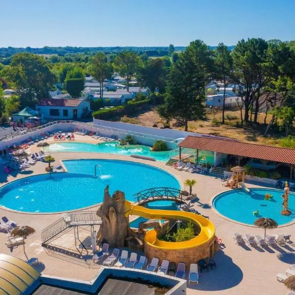 Mobil-home 6 pers - L'Instant Yole - Camping 4 étoiles - Saint-Jean-de-Monts, Vendée, hotel v mestu Saint-Jean-de-Monts