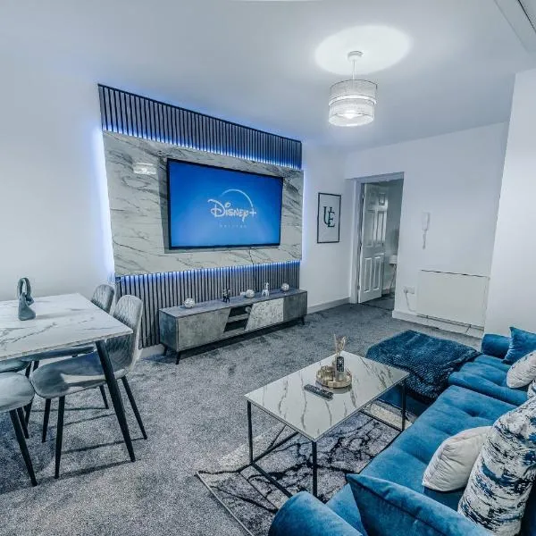 The Royal Suite 1BR Apartment Near Etihad Stadium & Coop Live – hotel w Manchesterze