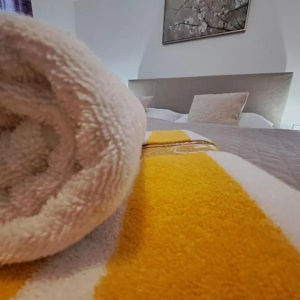 Apartments Orlić - Self check-in with code, WI-FI, Netflix, smart TV, garden, terrace, hotelli Zagrebissa